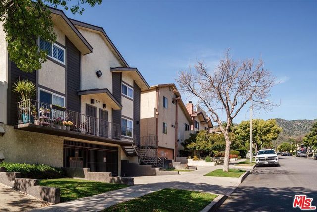 527 E Cypress Avenue C, Burbank, CA 91501