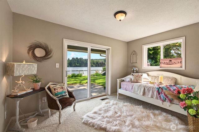 293 State Route 409, Cathlamet, WA 98612