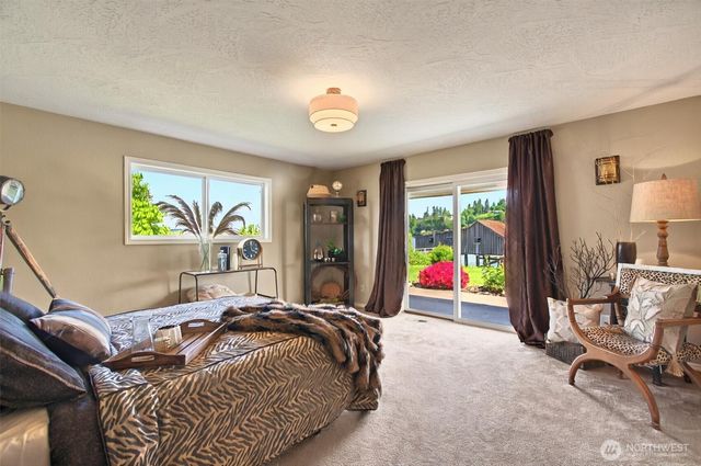 293 State Route 409, Cathlamet, WA 98612