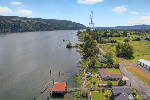 293 State Route 409, Cathlamet, WA 98612