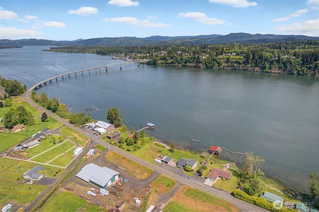 293 State Route 409, Cathlamet, WA 98612