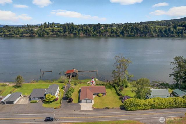 293 State Route 409, Cathlamet, WA 98612