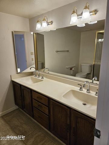 2344 W LOBO Avenue, Mesa, AZ 85202