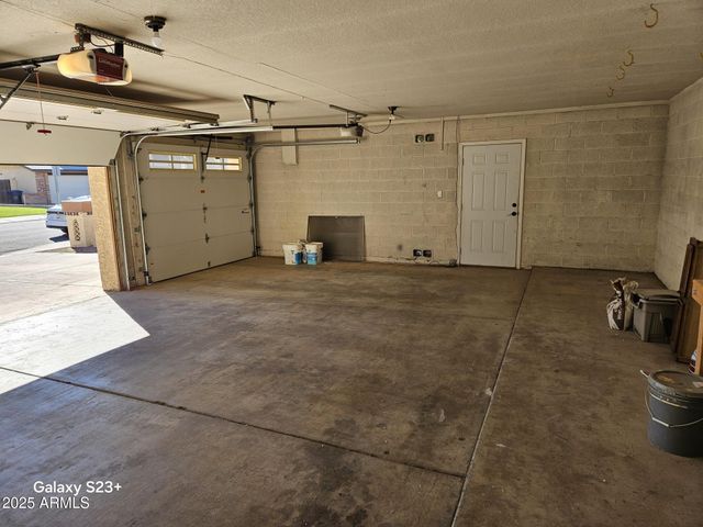 2344 W LOBO Avenue, Mesa, AZ 85202