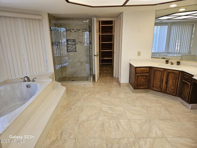 2344 W LOBO Avenue, Mesa, AZ 85202