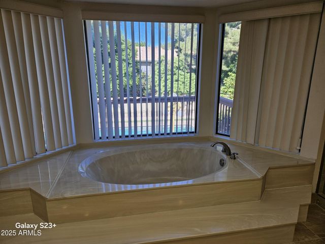 2344 W LOBO Avenue, Mesa, AZ 85202