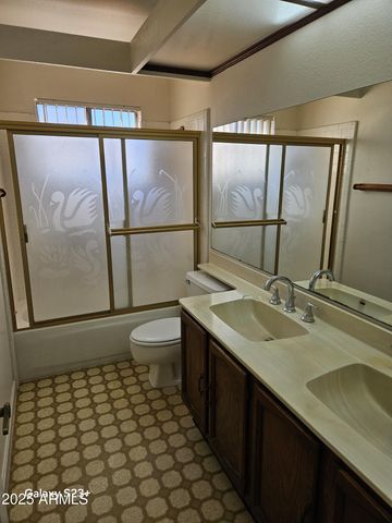 2344 W LOBO Avenue, Mesa, AZ 85202