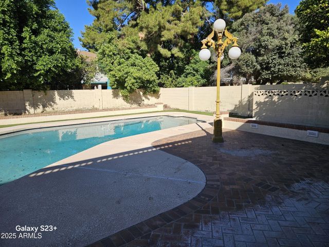 2344 W LOBO Avenue, Mesa, AZ 85202