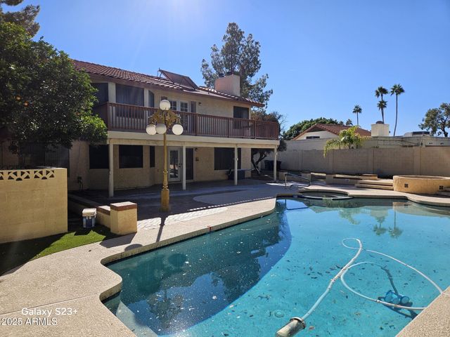 2344 W LOBO Avenue, Mesa, AZ 85202