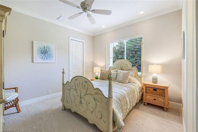 7511 Hogan CT, Naples, FL 34113