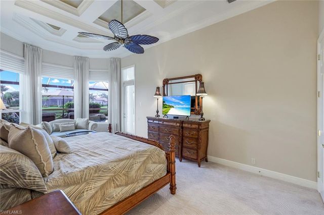 7511 Hogan CT, Naples, FL 34113