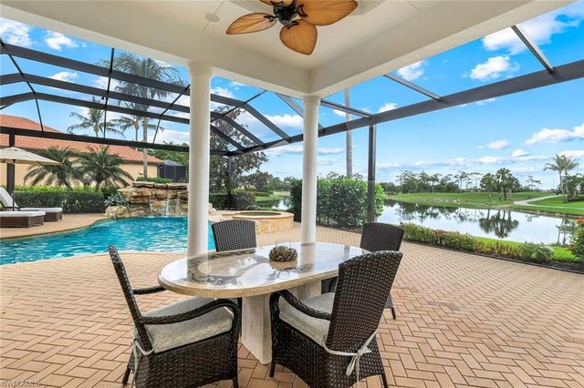 7511 Hogan CT, Naples, FL 34113