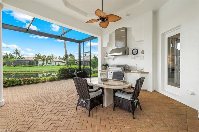 7511 Hogan CT, Naples, FL 34113