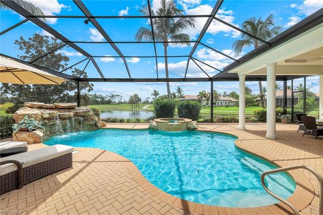 7511 Hogan CT, Naples, FL 34113