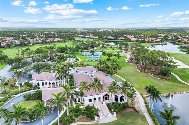 7511 Hogan CT, Naples, FL 34113