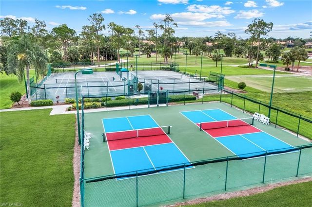 7511 Hogan CT, Naples, FL 34113