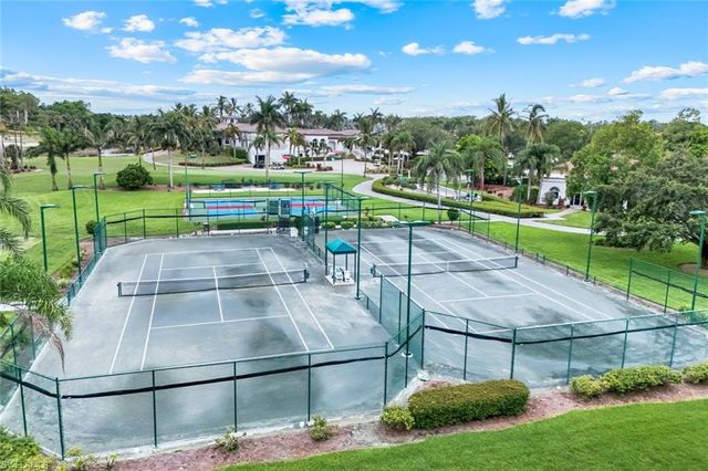 7511 Hogan CT, Naples, FL 34113