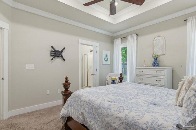 445 Pemberton Ln, Cantonment, FL 32533