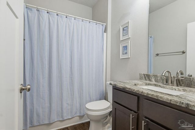 445 Pemberton Ln, Cantonment, FL 32533