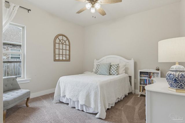 445 Pemberton Ln, Cantonment, FL 32533