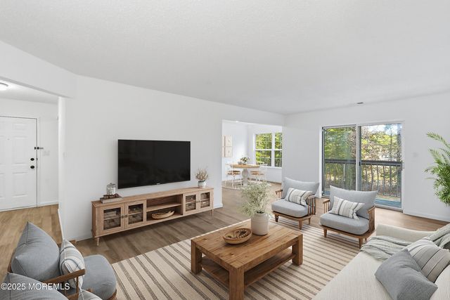 42 Diane Drive, Tinton Falls, NJ 07753