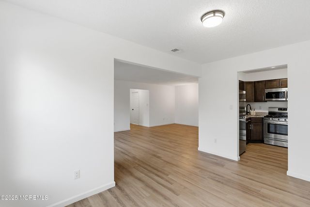 42 Diane Drive, Tinton Falls, NJ 07753