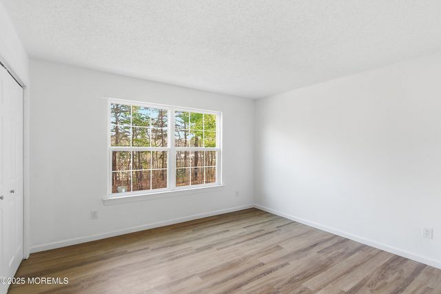 42 Diane Drive, Tinton Falls, NJ 07753