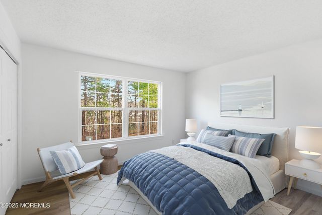 42 Diane Drive, Tinton Falls, NJ 07753