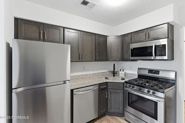 42 Diane Drive, Tinton Falls, NJ 07753