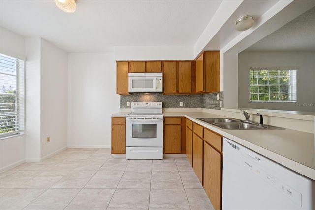 498 GREEN SPRING CIR, Winter Springs, FL 32708