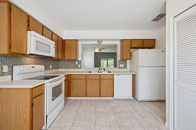 498 GREEN SPRING CIR, Winter Springs, FL 32708