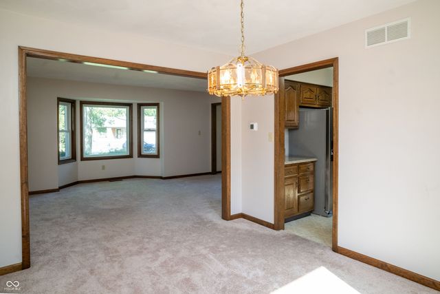 554 Whispering Trail, Greenwood, IN 46142