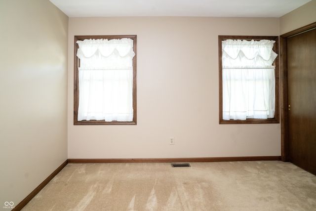 554 Whispering Trail, Greenwood, IN 46142