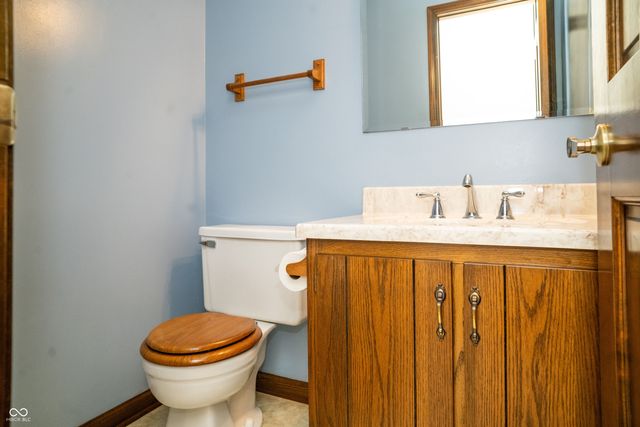 554 Whispering Trail, Greenwood, IN 46142