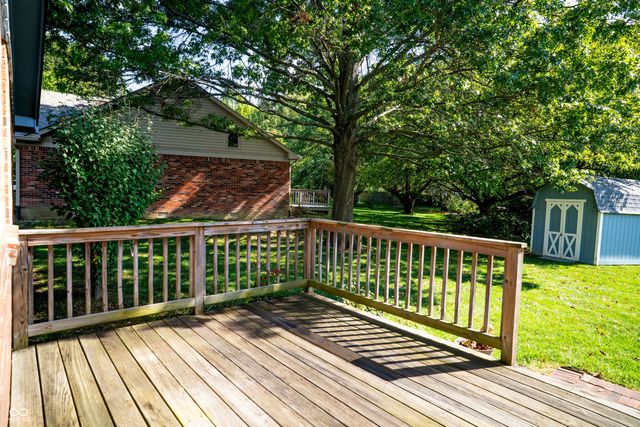 554 Whispering Trail, Greenwood, IN 46142