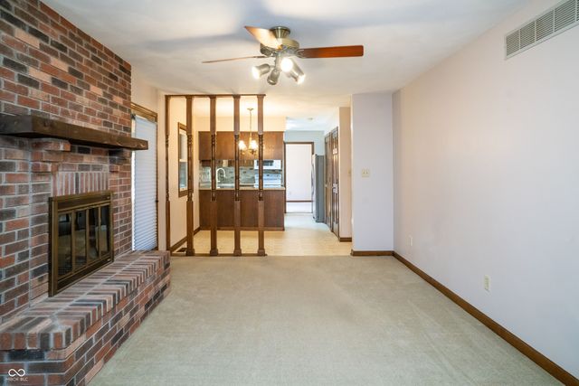 554 Whispering Trail, Greenwood, IN 46142