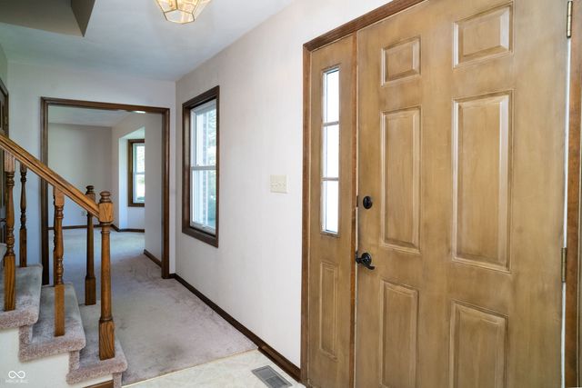 554 Whispering Trail, Greenwood, IN 46142