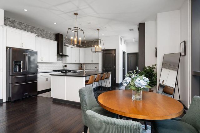 250 W Spring Street, 613, Columbus, OH 43215