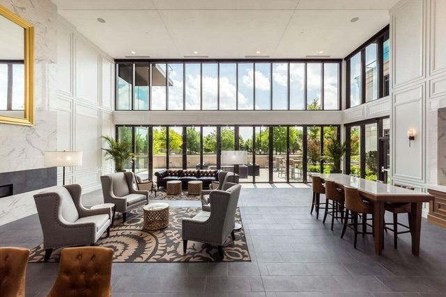 250 W Spring Street, 613, Columbus, OH 43215