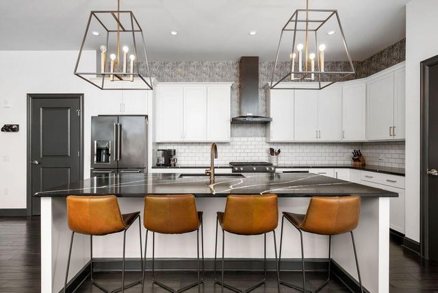 250 W Spring Street, 613, Columbus, OH 43215