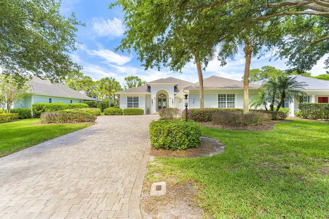 842 Carolina Circle SW, Vero Beach, FL 32962