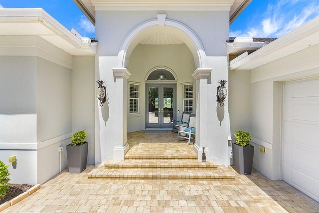 842 Carolina Circle SW, Vero Beach, FL 32962