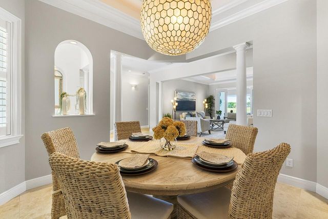 842 Carolina Circle SW, Vero Beach, FL 32962