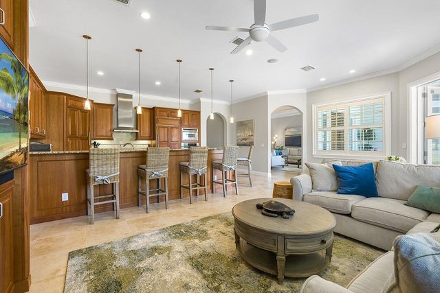 842 Carolina Circle SW, Vero Beach, FL 32962