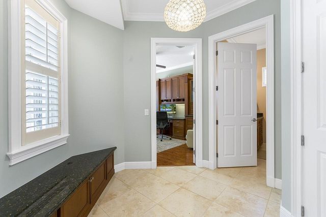 842 Carolina Circle SW, Vero Beach, FL 32962