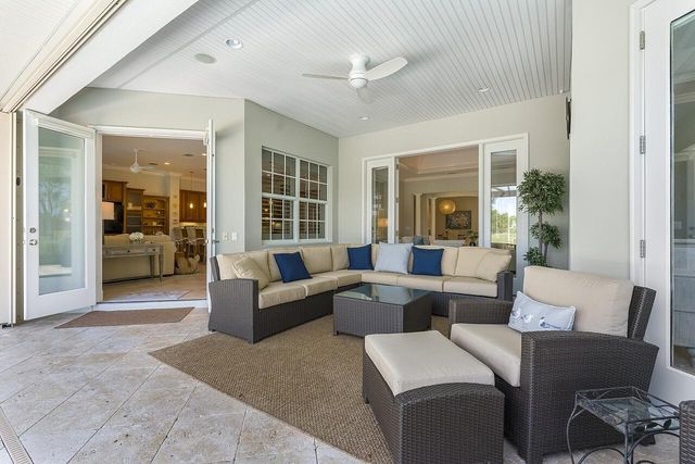 842 Carolina Circle SW, Vero Beach, FL 32962