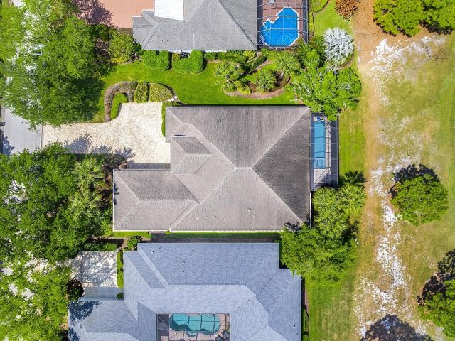 842 Carolina Circle SW, Vero Beach, FL 32962