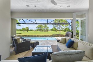 842 Carolina Circle SW, Vero Beach, FL 32962