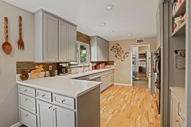 3533 Harpers Ferry Dr, Stockton, CA 95219