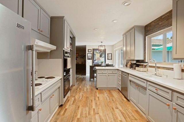 3533 Harpers Ferry Dr, Stockton, CA 95219